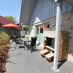 Feriendorf Sudstrand Haus 54 *